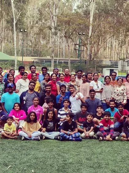 A day out with our skating family. We believe in building strong bonds beyond the rink, and it's always an amazing time with the entire Best Club team.
