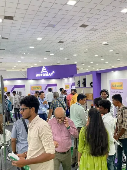 Our team engaging with a crowd of farmers and dealers at the CODISSIA 2023 agricultural fair. Events like these help us achieve our goal of digitalizing the agricultural sector.