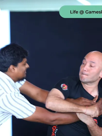 An employee practices a hold-break technique. Our workshops are fully interactive, ensuring every participant gets hands-on experience and builds muscle memory for each defensive move.