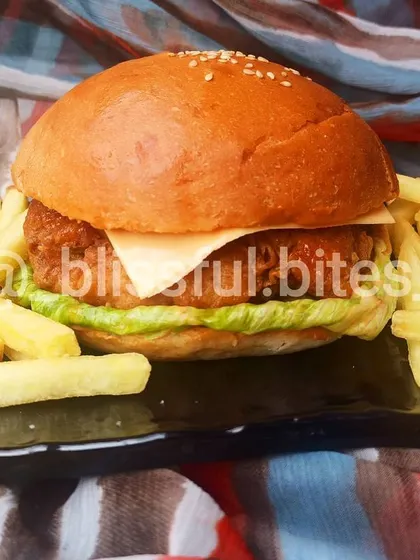 Another look at my bestseller, the Chicken Zinger Burger with fries. It’s a popular choice for both kids' parties and casual adult gatherings.