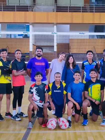 A group photo with some special visitors to our academy. The support from the community means a lot to us and our players.
