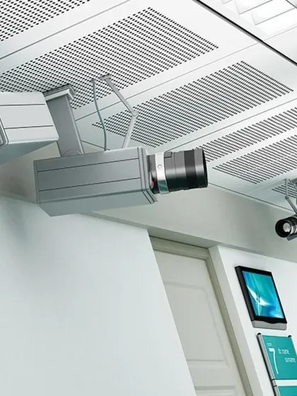 Our expertise extends to large-scale commercial installations, such as this multi-camera video surveillance setup in a professional environment. We strategically place high-definition cameras to ensure comprehensive monitoring of critical areas, deterring unauthorized activity and providing clear evidence if an incident occurs.