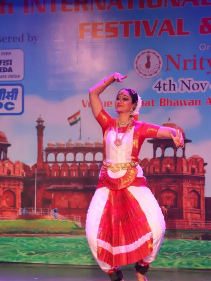 My solo performance at the Nrityanjali festival, demonstrating my own stage presence and artistry.