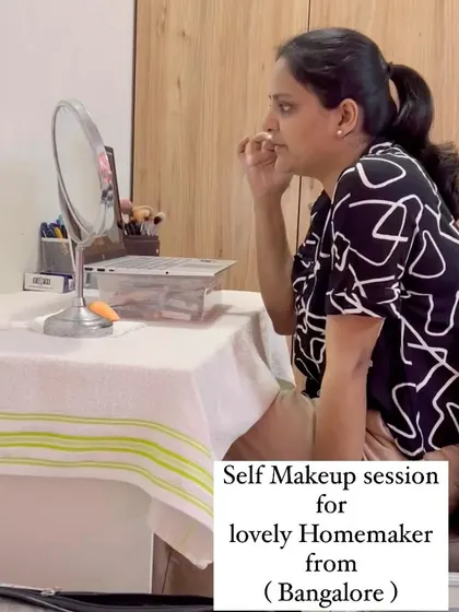 An online self makeup session with a homemaker from Bangalore. I focus on creating a comfortable and supportive learning environment for all my students.