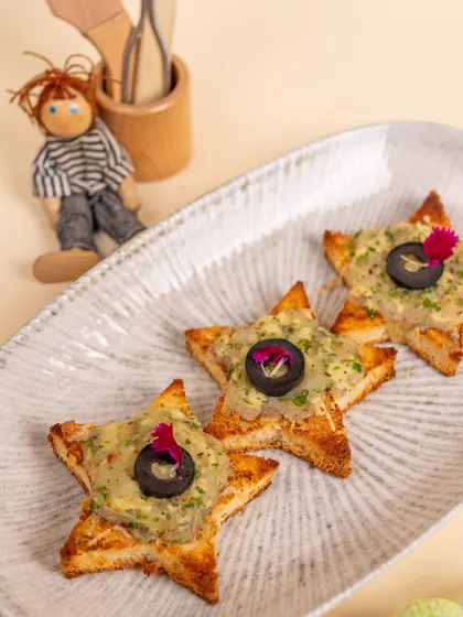 Star-shaped toasts make snack time extra fun! These little bites are as cute as they are delicious.
