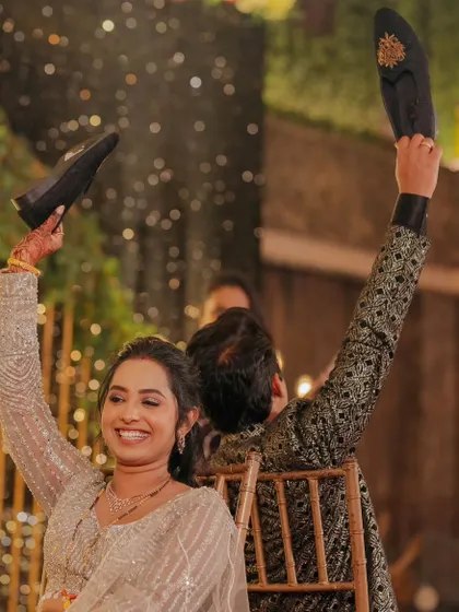 A fun moment from the wedding games during the reception.