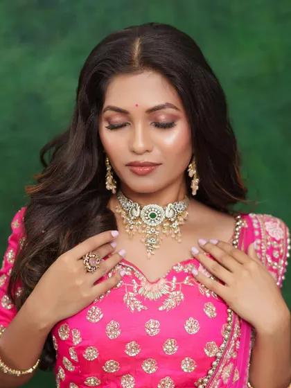 A duplicate of 148, focusing on the detailed eye makeup.