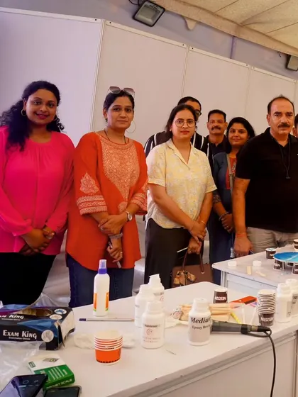 A wonderful group of participants from my workshop at the Design India Expo. It was a fantastic session with designers and art enthusiasts, all eager to learn about the applications of resin in interior styling.
