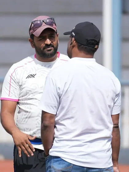 Our Technical Head Adhip Bhandary in discussion with Mr. Azmantulla during the Ooty tour.