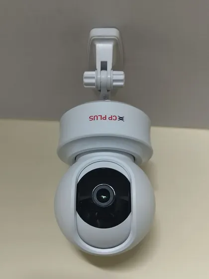 A ceiling-mounted CP-E31A Wi-Fi PT (Pan-Tilt) camera. This type of mounting gives a great overhead view of the entire room.