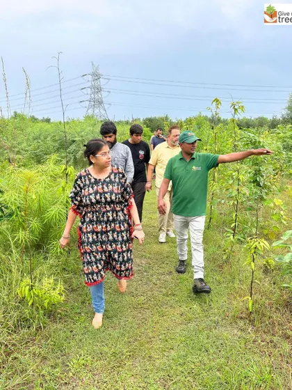 A volunteer drive in Noida Sector 150. From nature walks to digging pits, these photos capture the full experience of a volunteer day with us, showing learning, action, and teamwork.