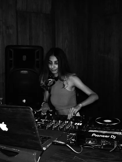 A flashback to a Saturday night gig at the prestigious Taj Gurugram. I often play for premium hotel clients.