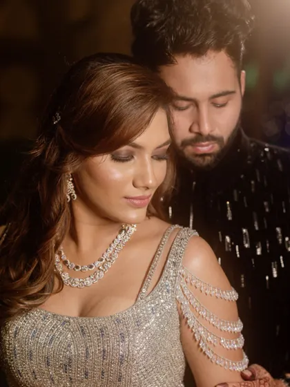 A close up of this stunning sangeet look. The smokey eye and diamond jewelry create a very glamorous and modern vibe for a reception or cocktail party.