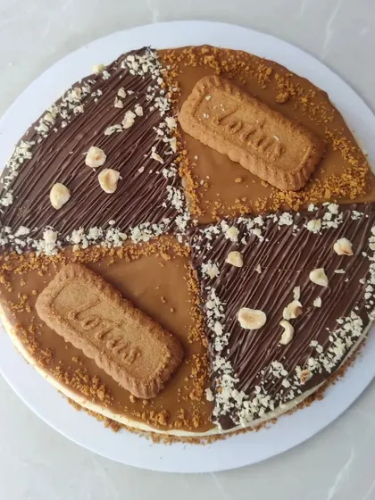 Can't choose between Nutella and Biscoff? You don't have to. We split our classic baked cheesecake down the middle, giving you the best of both worlds with rich Nutella and crunchy, caramelized Biscoff.