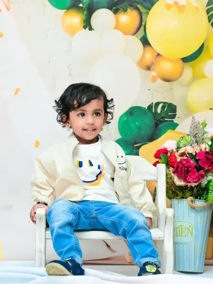 Another shot from the second birthday session, showing a slightly different angle and a sweet, calm expression. I provide a gallery with a wide variety of images.