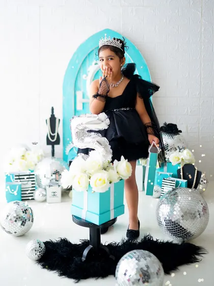 A sassy pose from this little fashionista during her Tiffany & Co. themed birthday shoot.