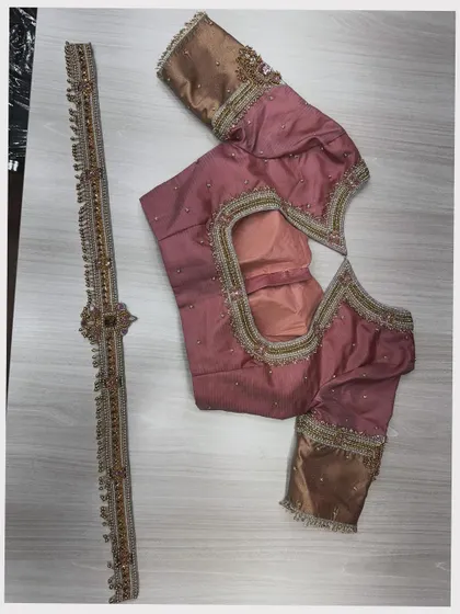 The full set of the custom blouse and matching hip belt.