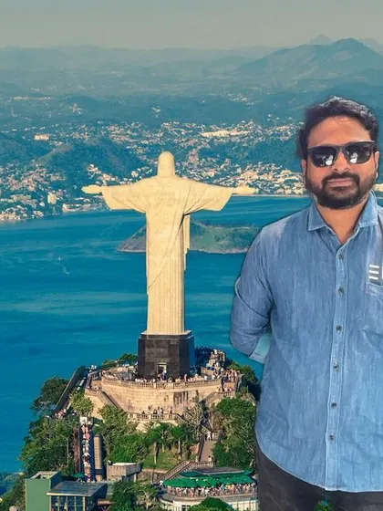 Our Green Screen booth transports an attendee to Rio de Janeiro to pose with Christ the Redeemer. This demonstrates our ability to provide a world tour experience in a single event, perfect for travel-themed parties or conferences.