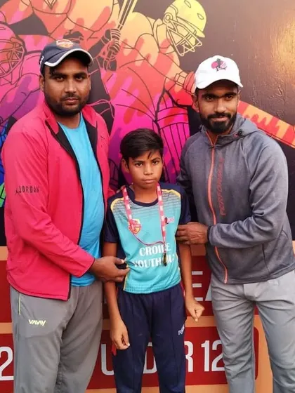 The Best Bowler award being presented. Taking wickets is an art, and we celebrate our young artists.