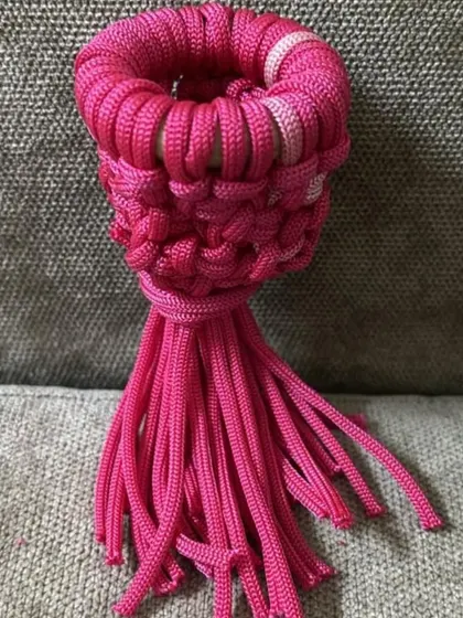 A vibrant pink mini plant pod created by one of my workshop attendees. I love seeing the different colors everyone chooses.