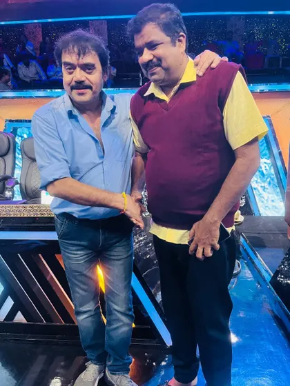 With Supreme Hero Shashikumar anna on the sets of Zee Kannada's DKD program. He was a guest for the show.
