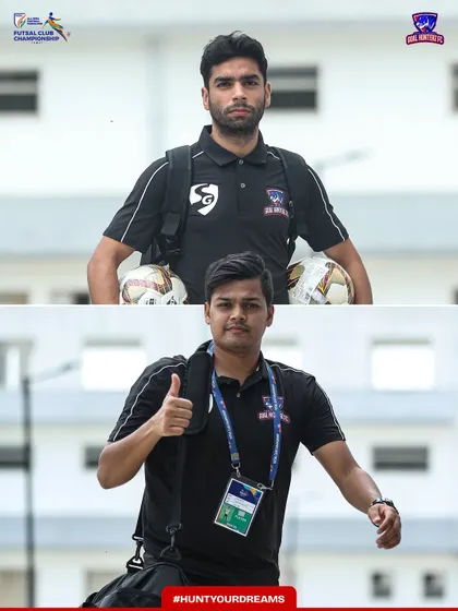 Players arriving for the quarter-finals, looking confident.