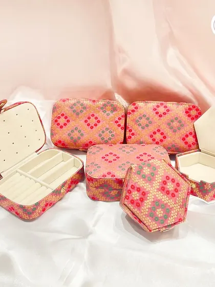 Preserve your precious moments with these customizable wedding jewelry boxes. Available in various traditional fabrics and patterns, they make a beautiful and practical keepsake.