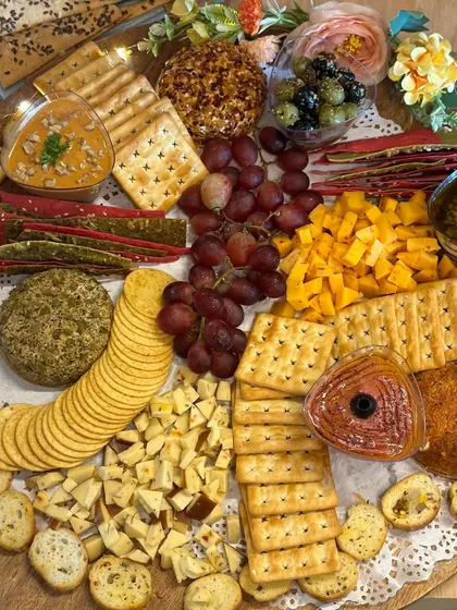 Our workshops are a full sensory experience. We provide a colorful ambiance, delectable food, and refreshing drinks to make your creative session a true celebration.
