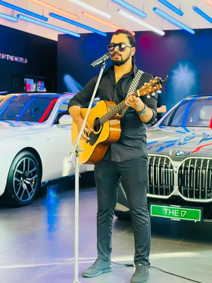 Performing a solo set right next to the brand new BMW i7. It's always exciting to be part of a major product launch and provide the soundtrack for the big reveal.