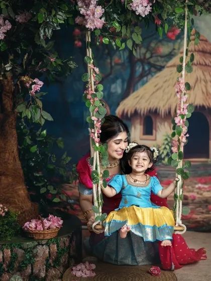 It is always a pleasure to work with the lovely Aditi Prabhudeva. For this special family photoshoot, we created a soft and natural look that highlighted her beautiful features and complemented the traditional setting.