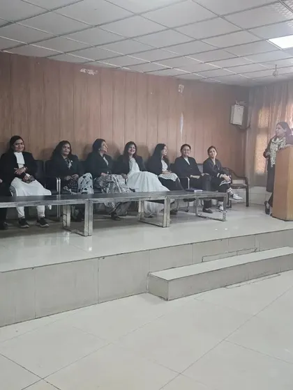 A wider view of the seminar hall during my presentation. It's important to create an open environment where attendees feel comfortable learning about sensitive topics.