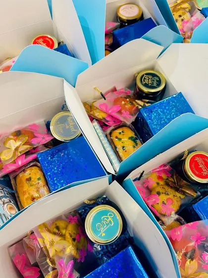 Another view of the birthday return favor boxes. I can work with different color themes and contents to match your party's style.