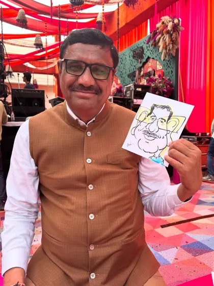 Another happy face from a wedding celebration. My goal is to make sure every guest leaves with a smile and a special keepsake.