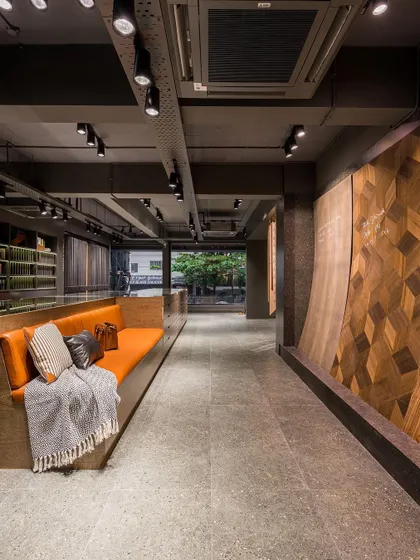 The open and spacious layout of the showroom allows for easy movement and exploration.