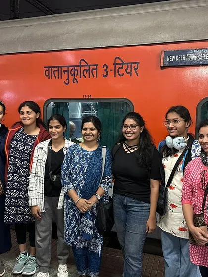 A group photo capturing the start of an unforgettable journey to the Republic Day parade.