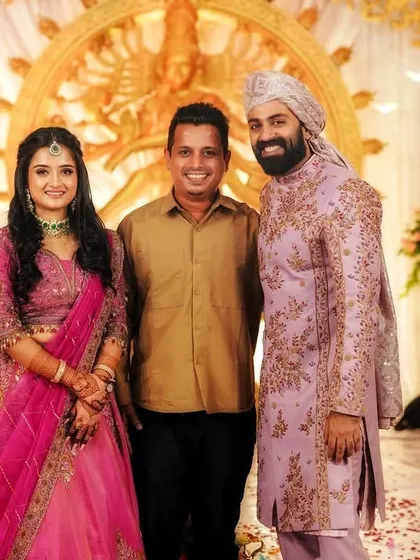 A happy moment with the newly engaged couple, actor Padmasoorya and Gopika. For her engagement, I created a sophisticated look with a soft smokey eye and a pink-toned lip to match her gorgeous lehenga.