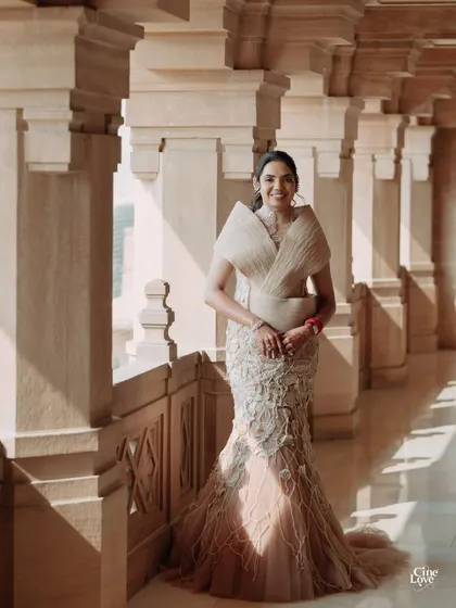 Bridal styling isn't one-size-fits-all. For this client's welcome lunch, we went with a custom structured gown that was modern, elegant, and perfectly suited for a sophisticated daytime event.