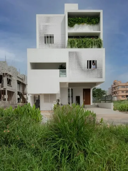 Duplicate of the LUCID house exterior.