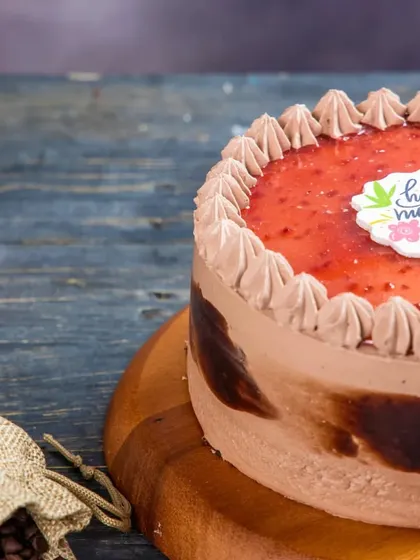 Our Milk Chocolate Raspberry cake offers a perfect balance of sweet and tart. The rich chocolate cake is layered with a bright raspberry filling and frosted with smooth chocolate cream.