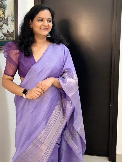Another look at this beautiful lavender saree. The fabric falls so well, making it a pleasure to drape and wear.