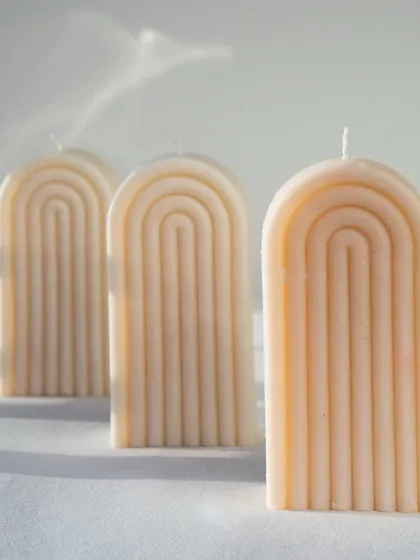 Who doesn’t love a Rainbow candle? This arch-shaped candle has a beautiful, minimalist design.