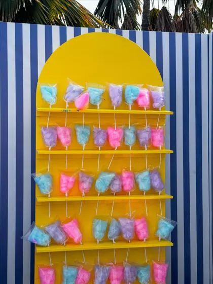 From concept to execution in just 42 hours. This St. Tropez inspired decor in Ahmedabad involved transforming a bungalow with custom-painted walls, fruit-based installations, and unique props, all on a tight deadline.