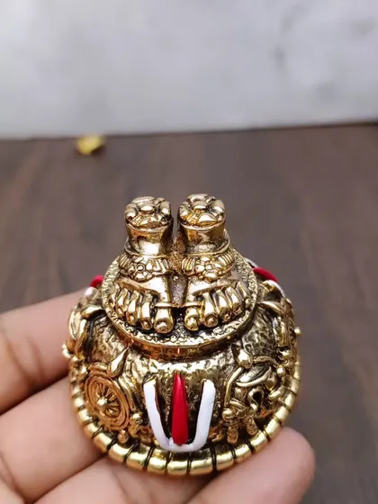 A gold-plated version of the Venkateshwara Swamy Padam, offering a rich and divine appearance.