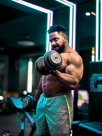 Those who fly solo have the strongest wings. A shot of me during a workout.