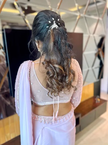Soft glam energy. A dewy makeup look with soft glossy lips and a touch of sparkle for this beautiful bridesmaid.