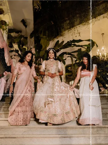 Duplicate of image 401, the bride's entrance with her bridesmaids.