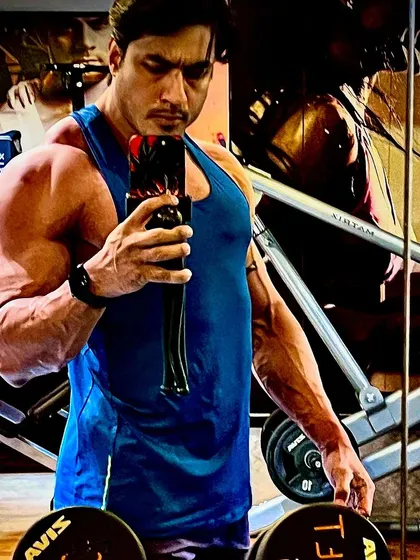 Delts don't lie. A selfie showing off my shoulder development, a key indicator of a strong and aesthetic upper body.