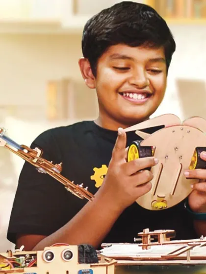 After two long years of R&D, we are so proud to present MakeManyRobots.com. These photos from our launch campaign capture the joy of building that we want to bring to every home.