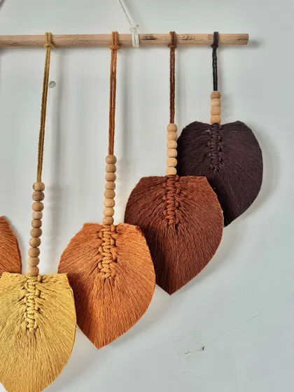 The texture of the macrame leaves is so soft and beautiful.