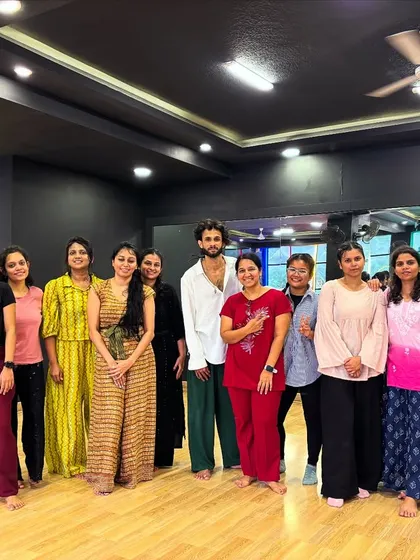 A group photo from our Contemporary workshop. It was a day of learning, expression, and beautiful movement.